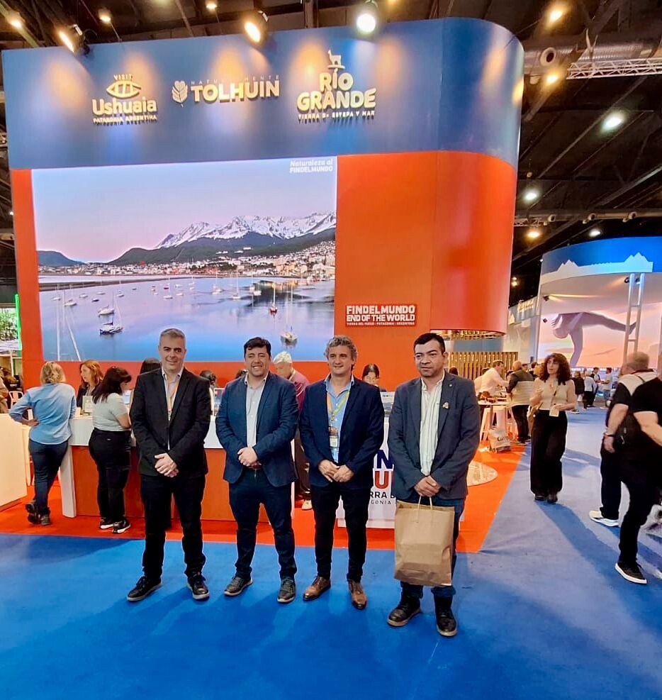 Tolhuin proyecta su futuro con convenios internacionales en el marco de la FIT