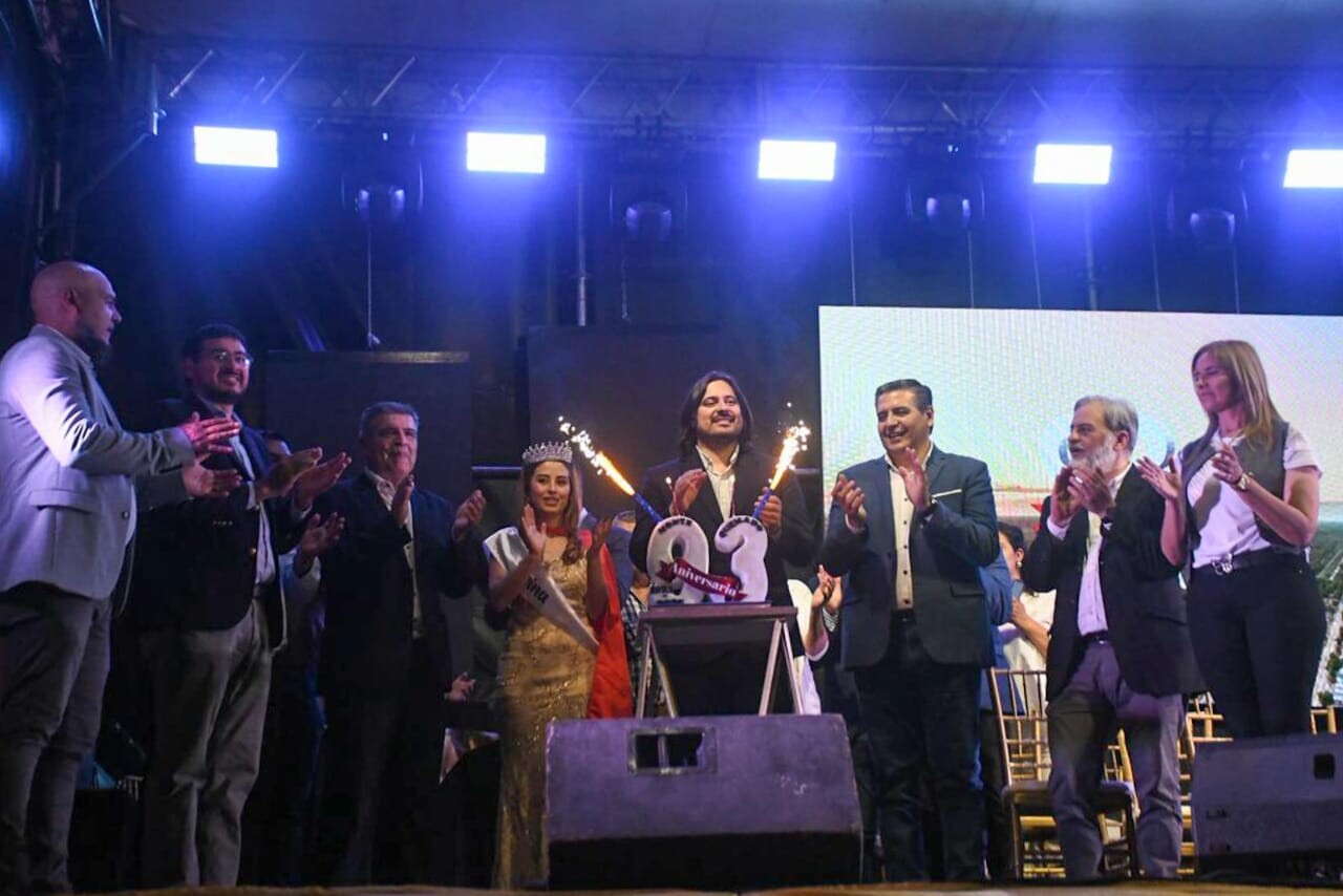 Imagen de WhatsApp 2025-10-05 a las 13.23.26_45bf5b76.jpg CON LA PRESENCIA DE AUTORIDADES DEL GOBIERNO PROVINCIAL MONTE QUEMADO CELEBRÓ SUS 93 AÑOS