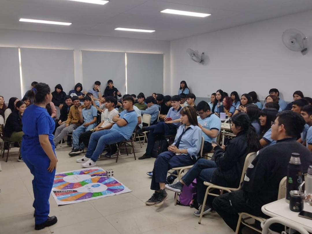 Alumnos de la Esc. Técnica N° 2 participaron de un taller de prevención de ITS Alumnos de la Esc. Técnica N° 2 participaron de un taller de prevención de ITS