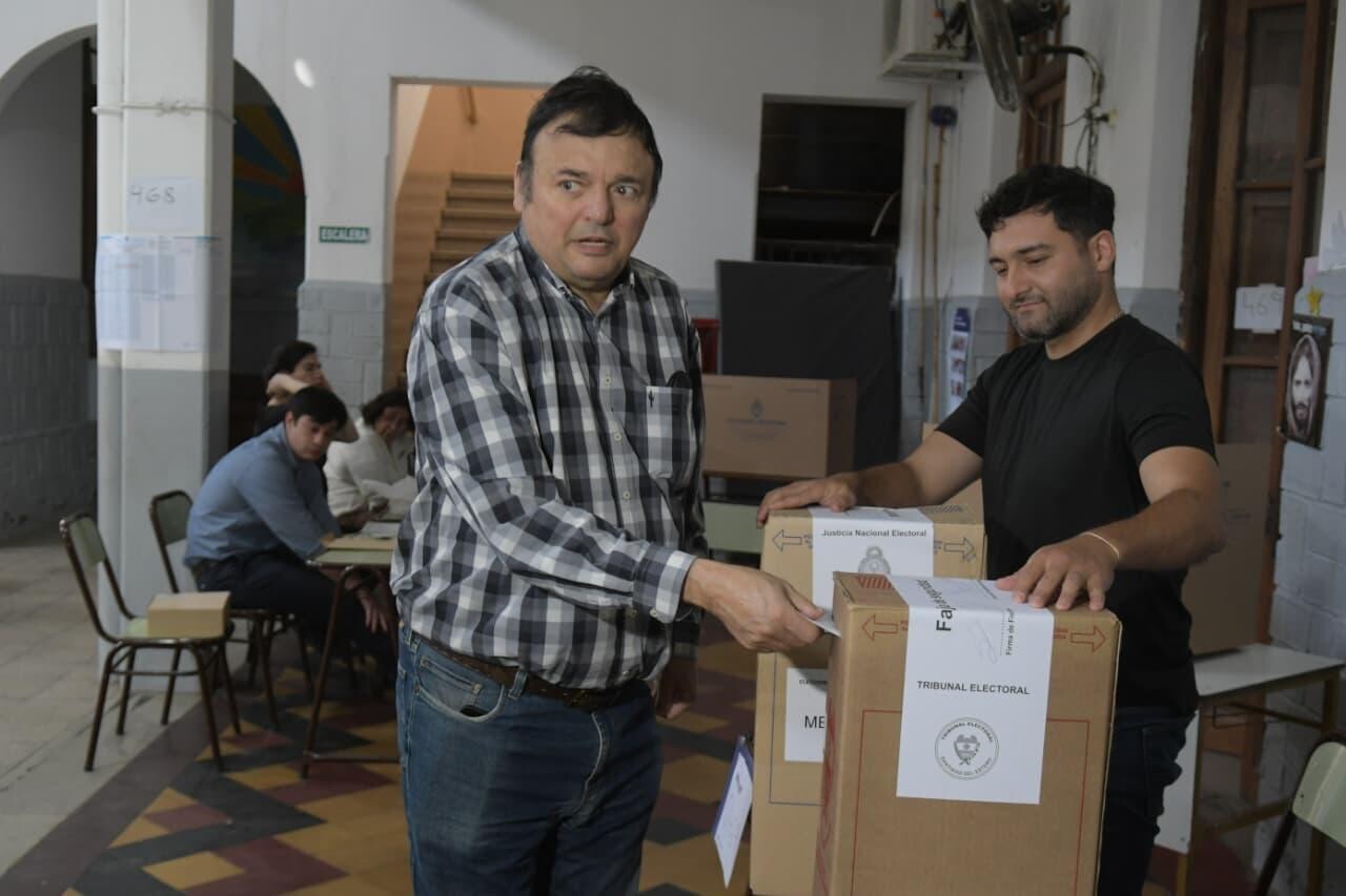 EL MINISTRO CHARA CONVOCÓ A LOS SANTIAGUEÑOS A CONCURRIR A LAS URNAS EL MINISTRO CHARA CONVOCÓ A LOS SANTIAGUEÑOS A CONCURRIR A LAS URNAS