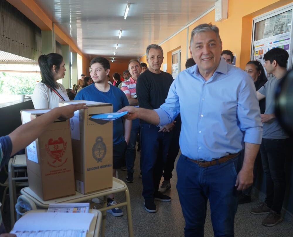 Roger Nediani: “Cada vez que votamos fortalecemos la democracia” Roger Nediani: “Cada vez que votamos fortalecemos la democracia”