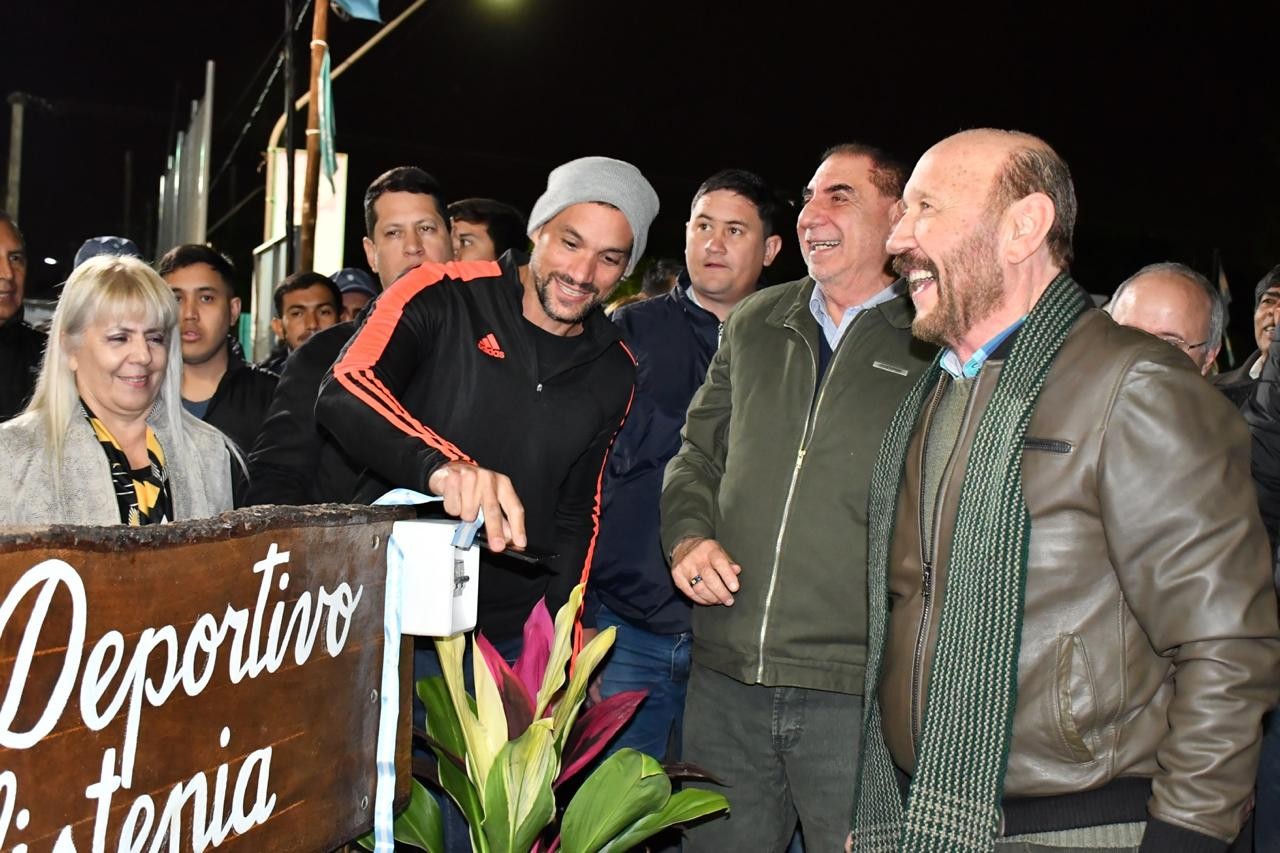 Inauguración.jpg El intendente Jofré dejó habilitada este sábado la plaza del barrio San Martín y el circuito de calistenia