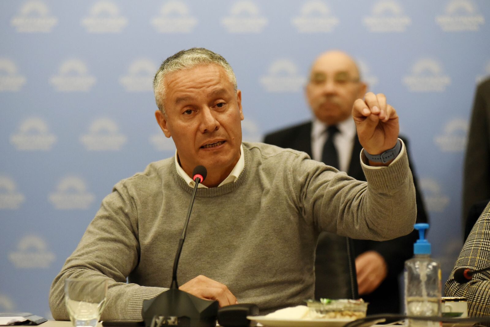 Nuñez: «Los sindicalistas no representan a los trabajadores sino a sus propios negocios»