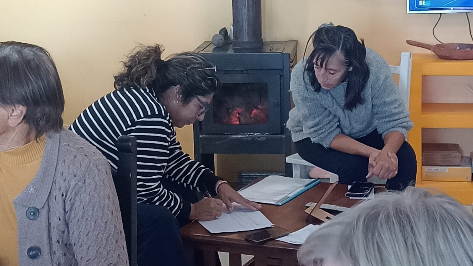 Reempadronamiento de programas: Positiva jornada territorial en Playa los cangrejales con atención directa a vecinos