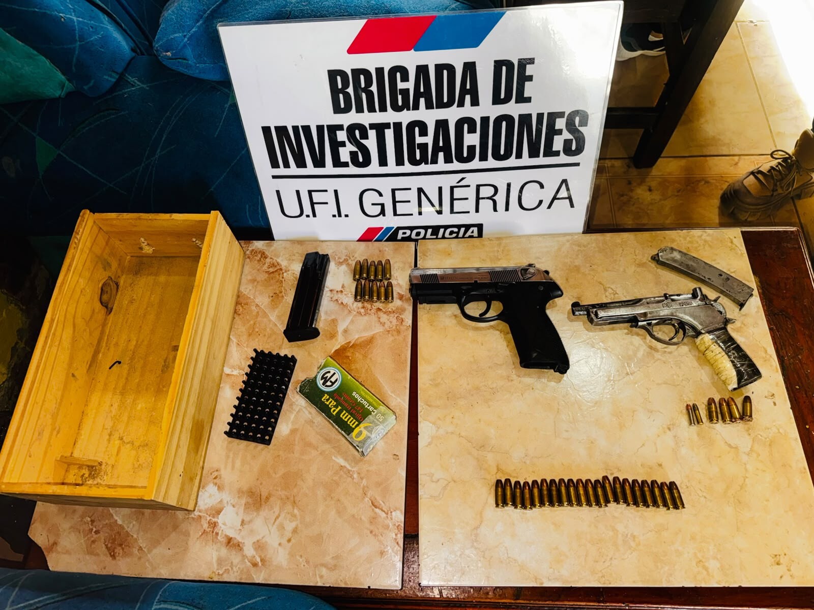 JOVEN-ARMAS-2.jpeg JOVEN-ARMAS-2.jpeg
