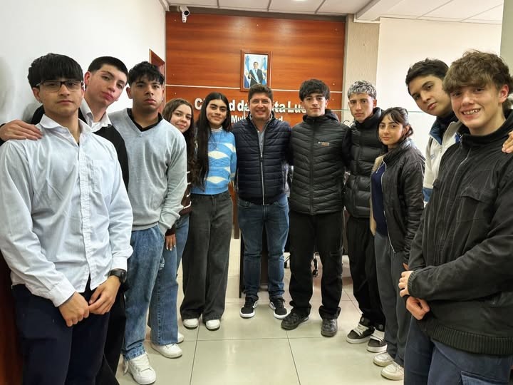 SANTA LUCÍA: el Municipio recibe alumnos de diferentes instituciones Educativas