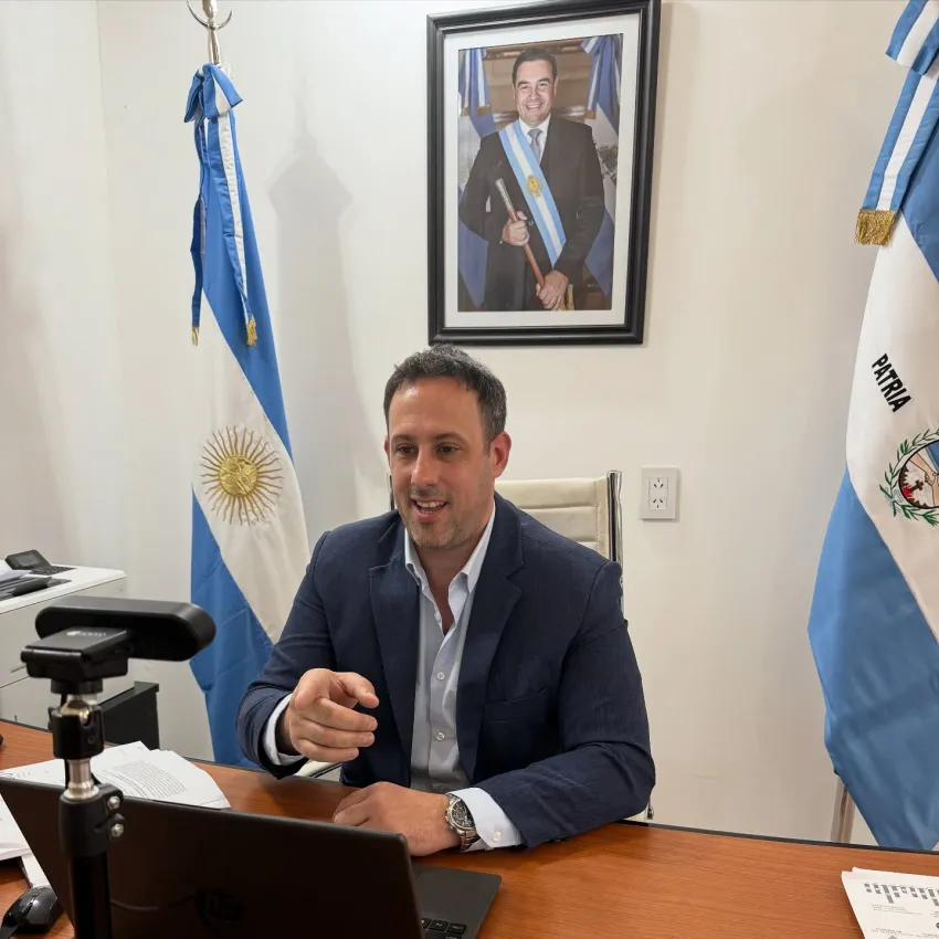 JUAN MANUEL SALOJ.webp EN BUENOS AIRES Corrientes presentó el Plan Nacional de Seguridad Vial para motociclistas