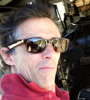 Javier Molins autor de la obra.jpg