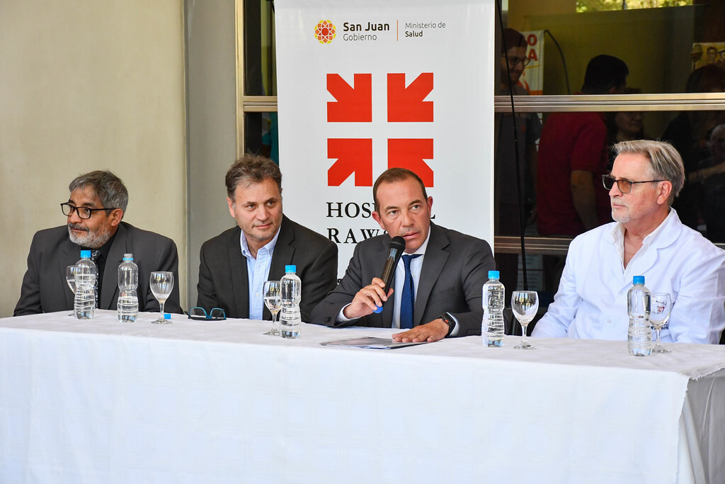 En el Día de la Sanidad el ministro de Salud, Amílcar Dobladez, anunció la continuación de la fase 5 de remodelación del Hospital Dr. Guillermo Rawson