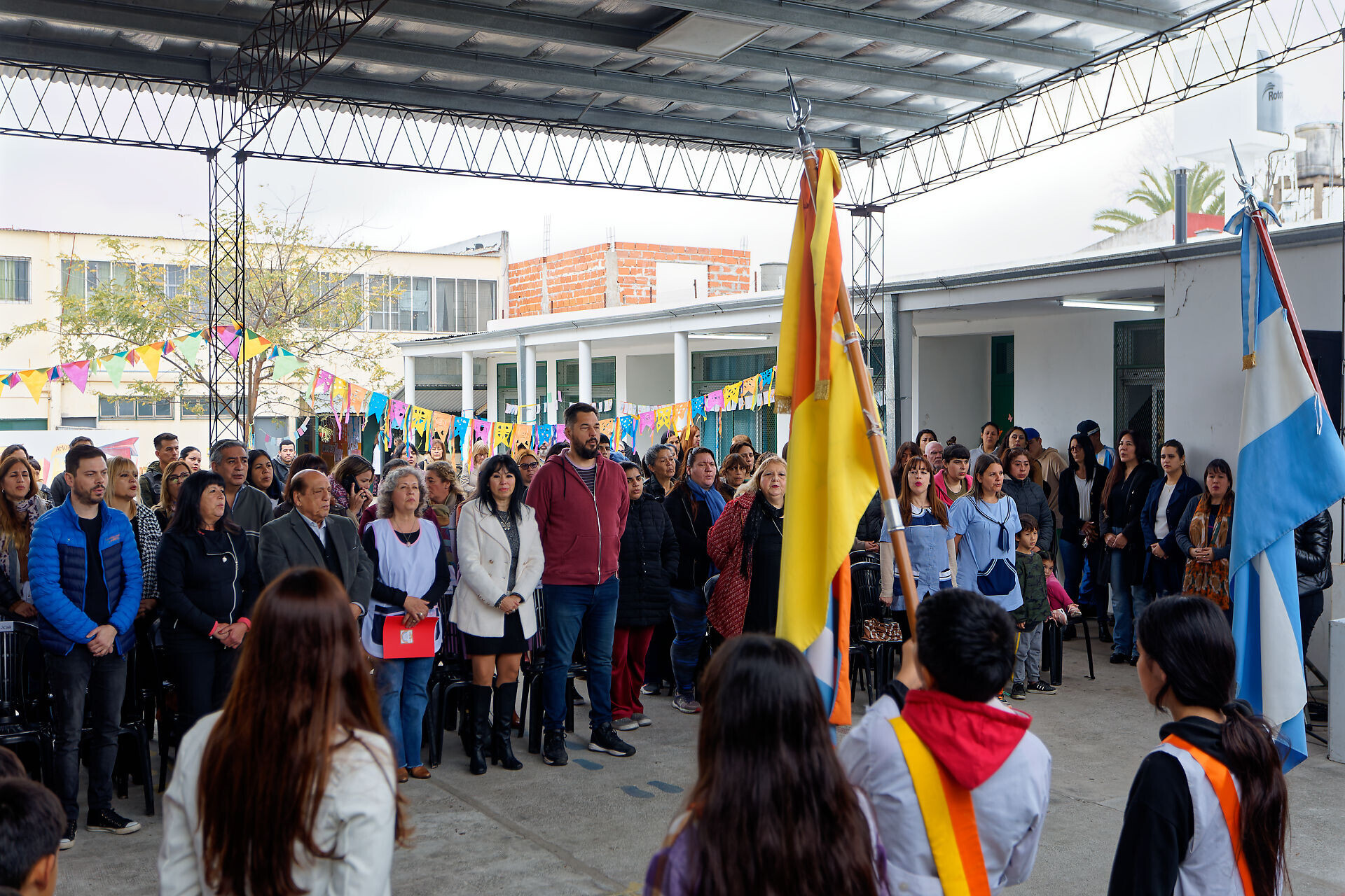 LA PRIMARIA N° 33 YA DISPONE DE JORNADA COMPLETA PARA SUS ESTUDIANTES 2.jpg