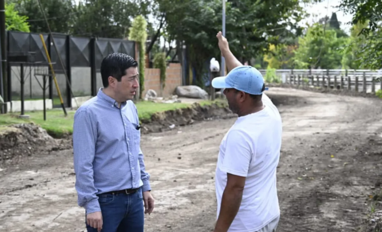 Con otra nueva obra Leo Nardini ya supera el 80 por ciento de pavimento en Malvinas