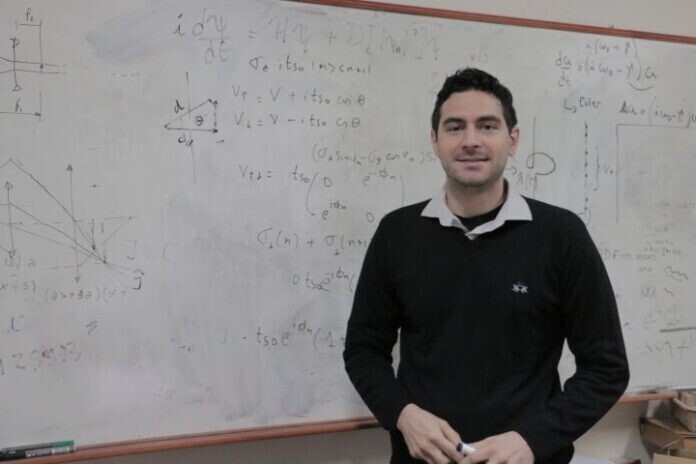LUCAS FERNANDEZ.jpg Publican artículo de un investigador de la UNNE en una de las Revistas de Física más importantes del mundo