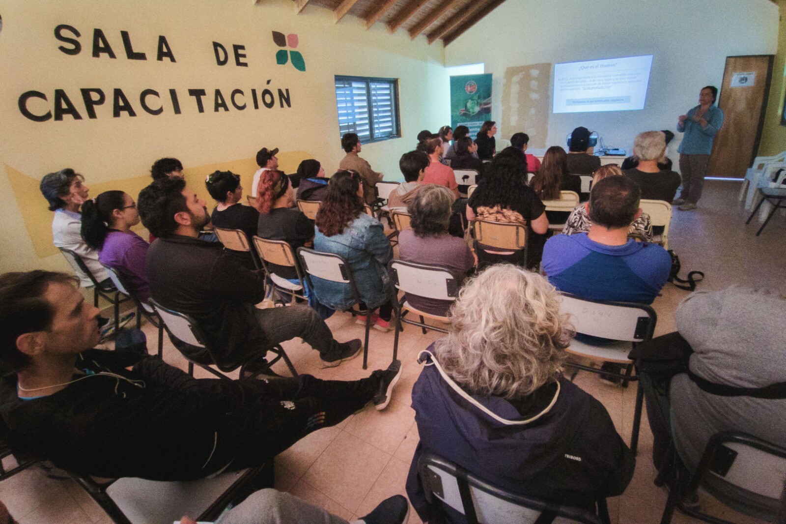 La Municipalidad de Rawson brindó una capacitación de compost y lombricultura