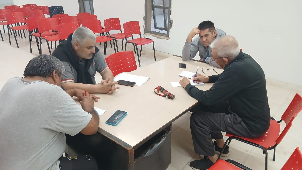 Liga Añatuyense de Fútbol: LOS ARBITROS PARA LA PRIMERA FECHA