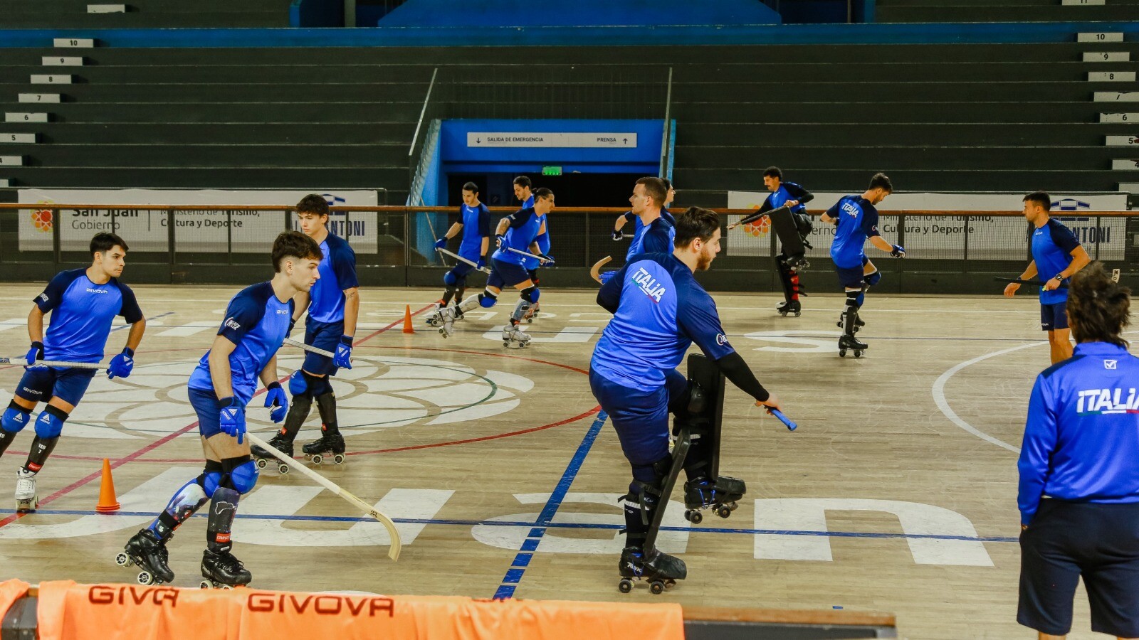 La Selección de Italia entrenó en el Aldo Cantoni y se prepara para el cuadrangular internacional en San Juan