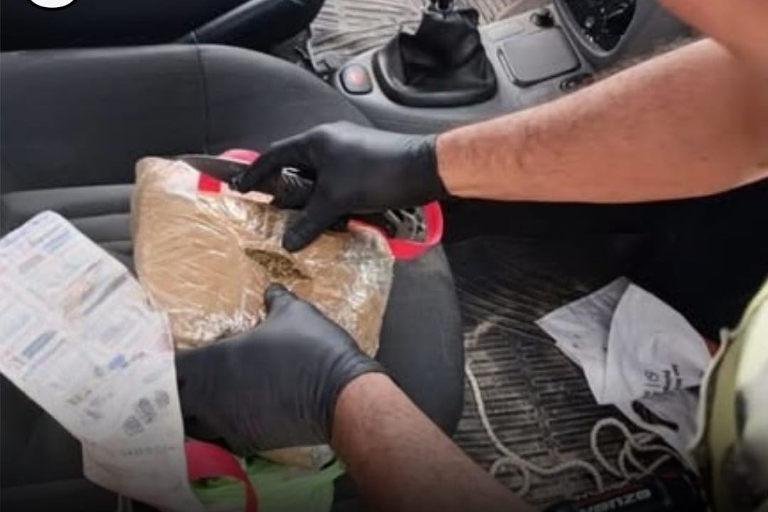 M5.jpg Anillaco: Interceptaron Un Vehículo Con Droga