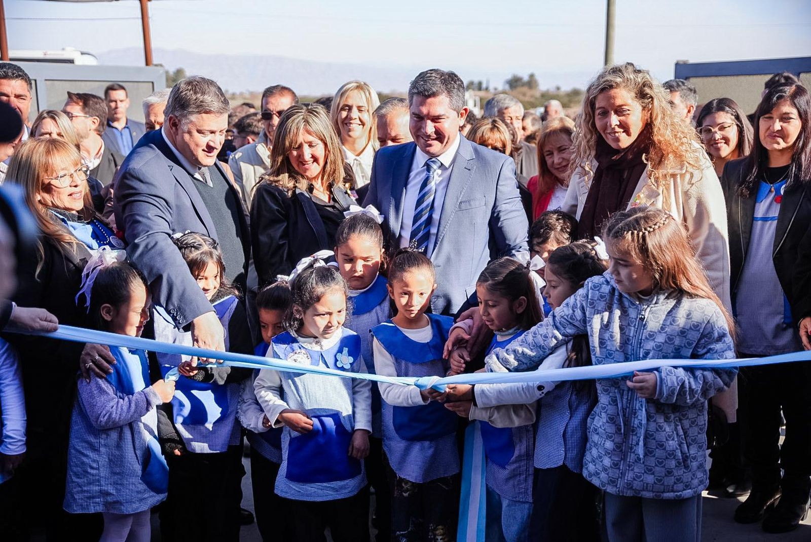 El gobernador Marcelo Orrego inauguró la Escuela de Nivel Inicial N° 54 Santa Rosa, Departamento 25 de Mayo