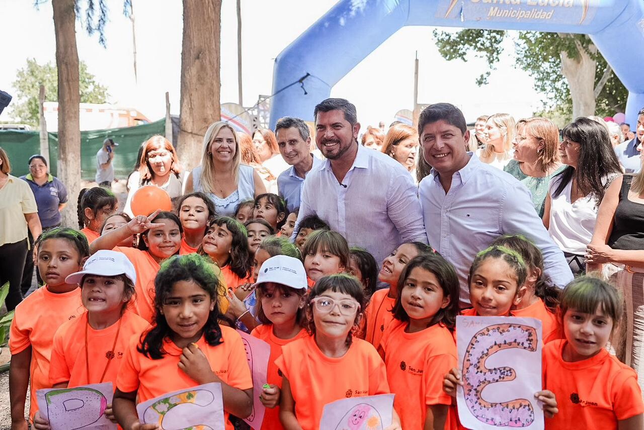 Colonia de verano de Santa Lucía y la especial visita del Gobernador Marcelo Orrego