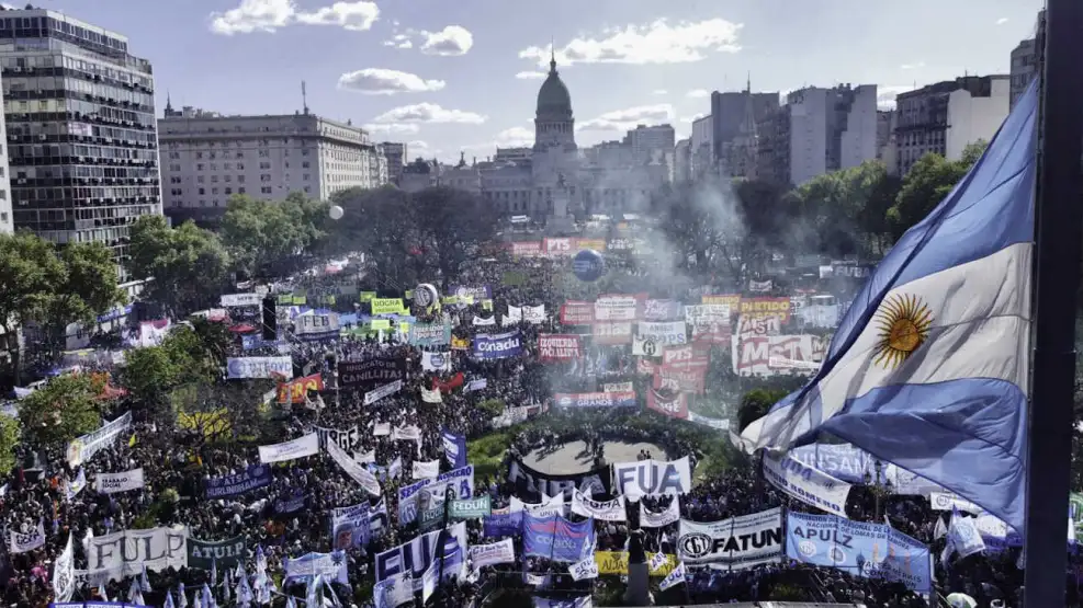 Multitudinaria Marcha universitaria: hubo reclamos por más fondos para las universidades públicas