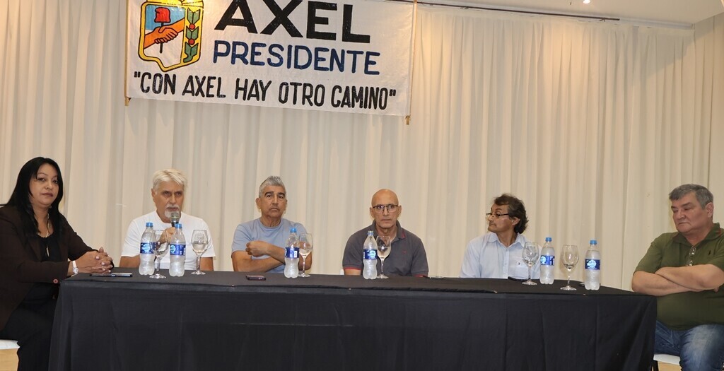 MESA COMPLETA.jpg MESA COMPLETA.jpg