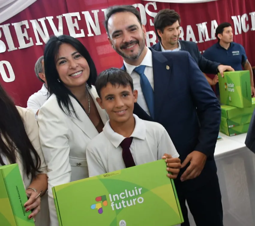 MIÑO-JUAN PABLO.webp INICIO DE CLASES :Valdés: «Queremos que la próxima generación tenga las mejores herramientas para construir su futuro»