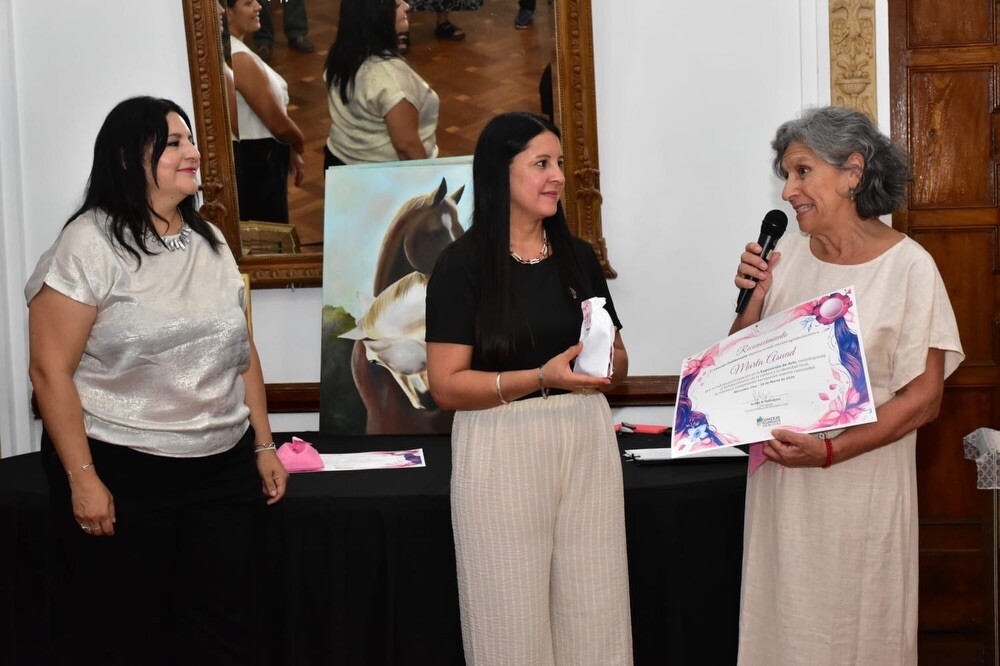 MUJER 6.jpg MUJER 6.jpg