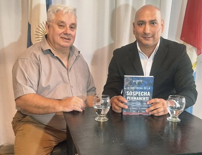 ¿Qué ocurre cuando el Estado desconfía sistemáticamente de quienes deben garantizar la seguridad pública?