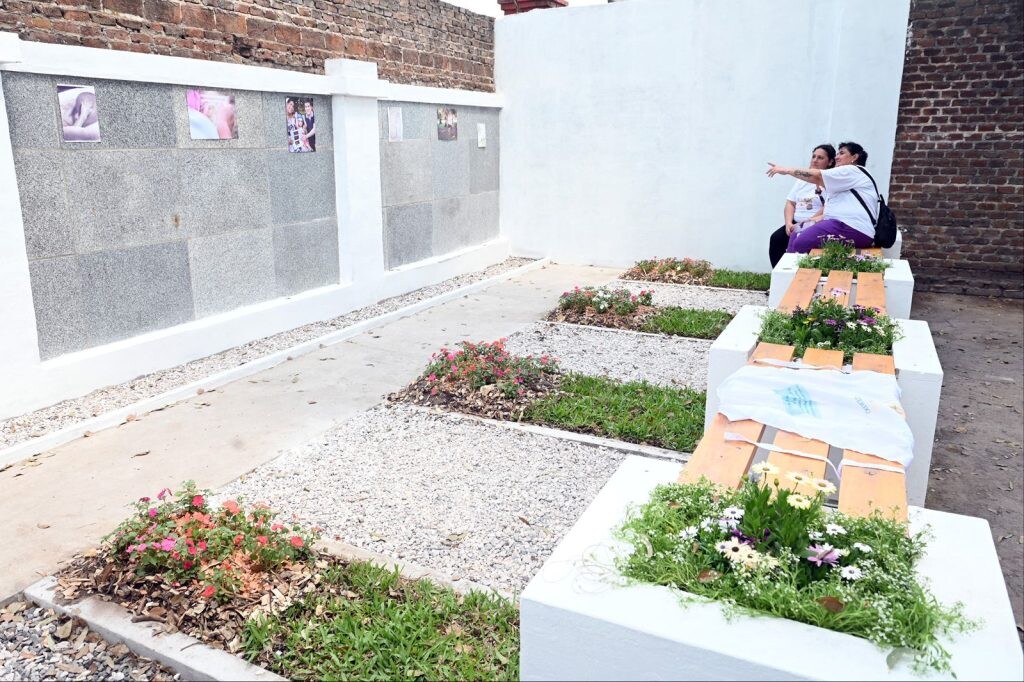 Memorial-01.jpg