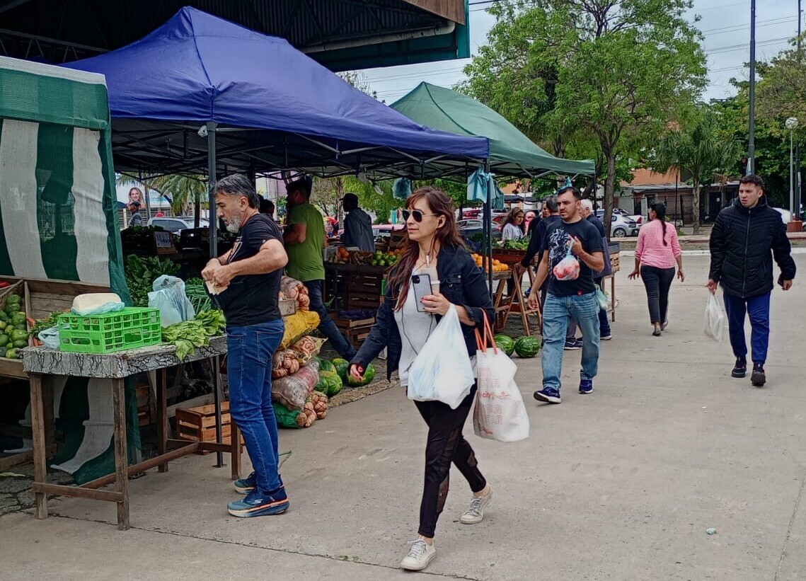 Mercado2.jpg El Frutihortícola celebró el Día de la Madre con importantes descuentos y regalos