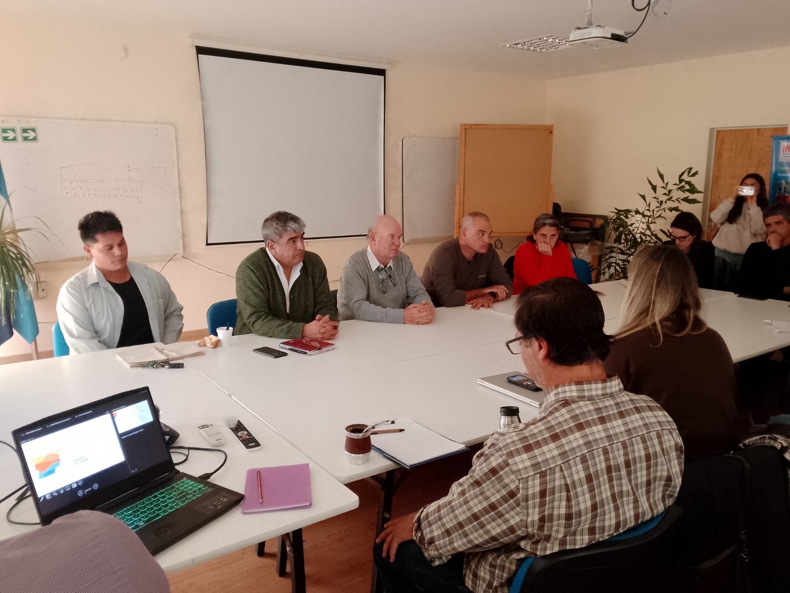 Chubut impulsa el trabajo interinstitucional para asegurar financiación climática y fortalecer sus bosques