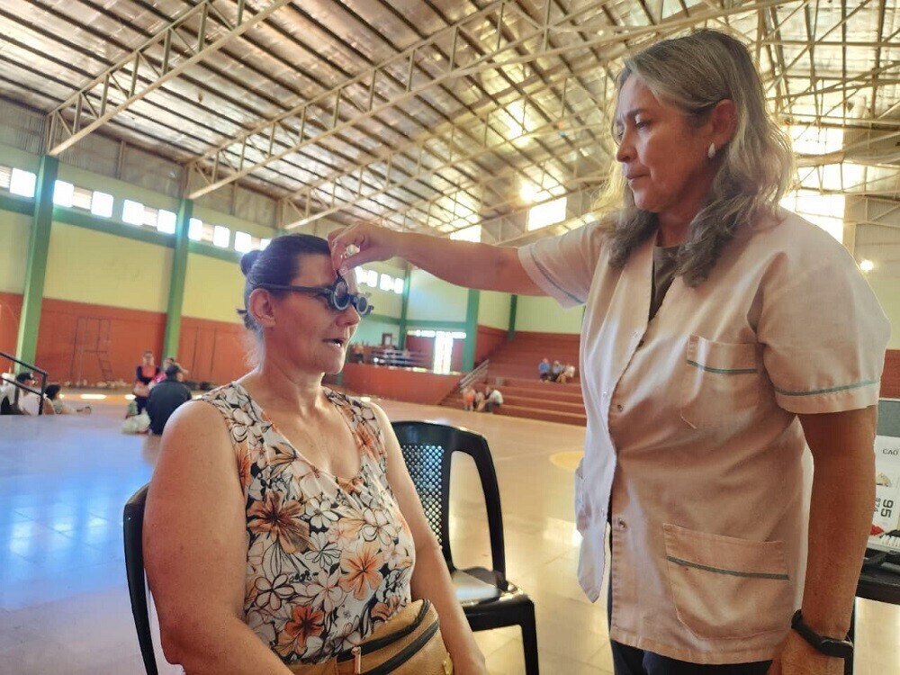 MIRAR MEJOR EN SAN PEDRO: Los diagnósticos por el estado de la visión marcaron el pulso del operativo