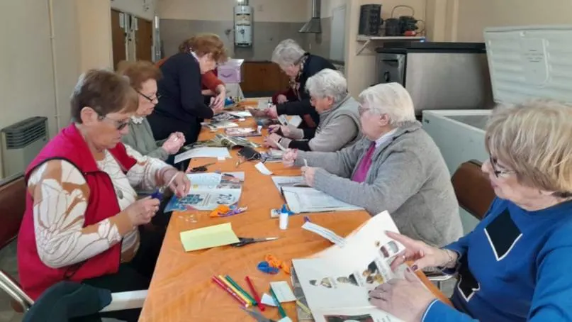 Mujeres que participaron en la realización de la obra para mantener viva la memoria del pueblo.webp Mujeres que participaron en la realización de la obra para mantener viva la memoria del pueblo.webp
