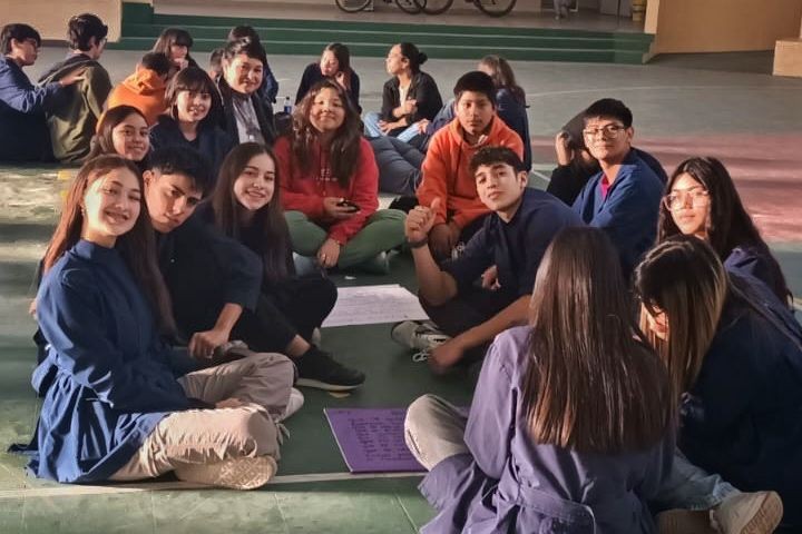 Estudiantes de la Escuela Politécnica de Rawson participaron del taller sobre noviazgo sin violencia