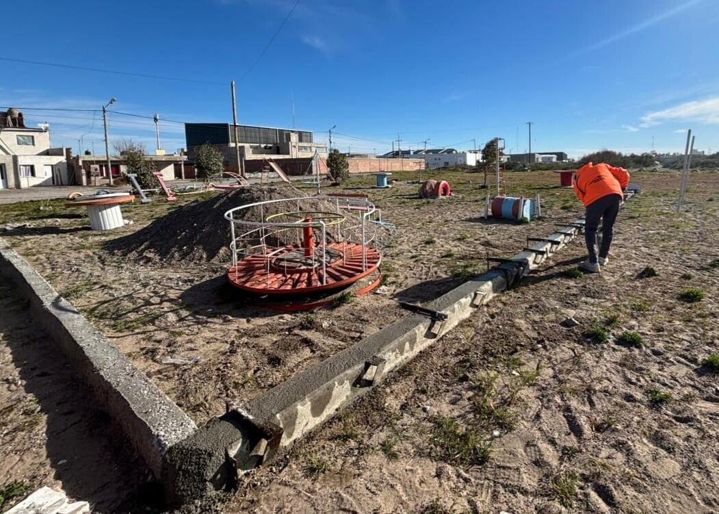 Puerto Rawson: el Municipio suma nuevos juegos a un espacio recreativo impulsado por los vecinos Puerto Rawson: el Municipio suma nuevos juegos a un espacio recreativo impulsado por los vecinos