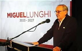 El debate por las reelecciones indefinidas vuelve a poner a Miguel Lunghi en el centro de la escena política