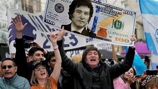 OIP (21).jpg Javier Milei: “Nos van a salir dólares por las orejas”