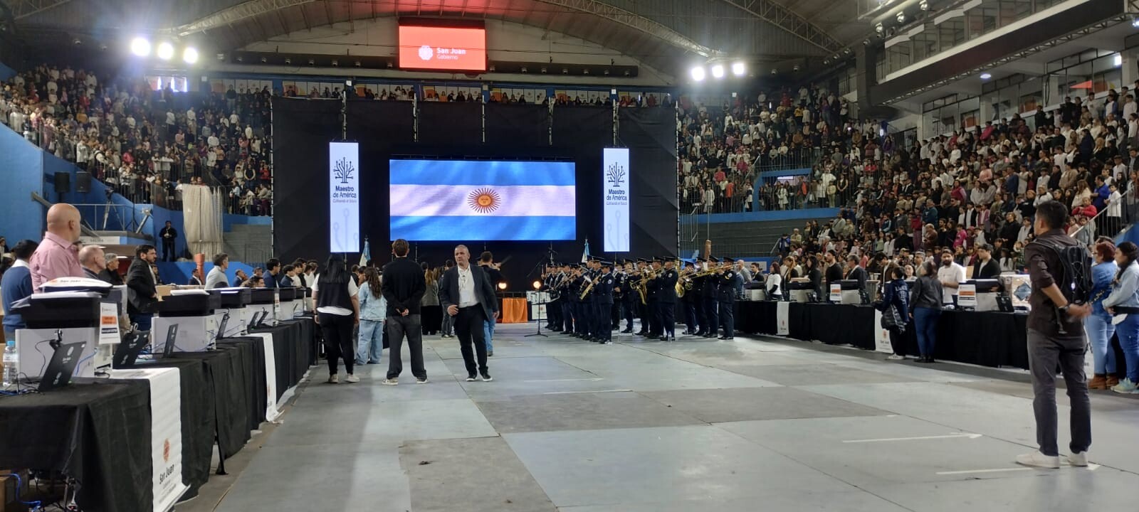 ORREGO-COMPUTADORAS-PRIMARIA-1.jpeg
