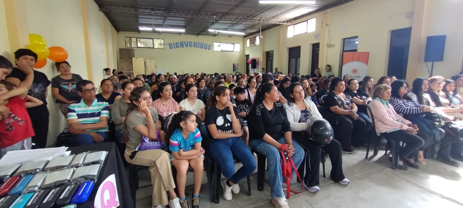 ORREGO-ENTREGA-ANTEOJOS-ALBARDON-4.jpeg ORREGO-ENTREGA-ANTEOJOS-ALBARDON-4.jpeg