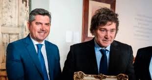 El gobernador de San Juan participará de la cumbre convocada por Milei en Casa Rosada