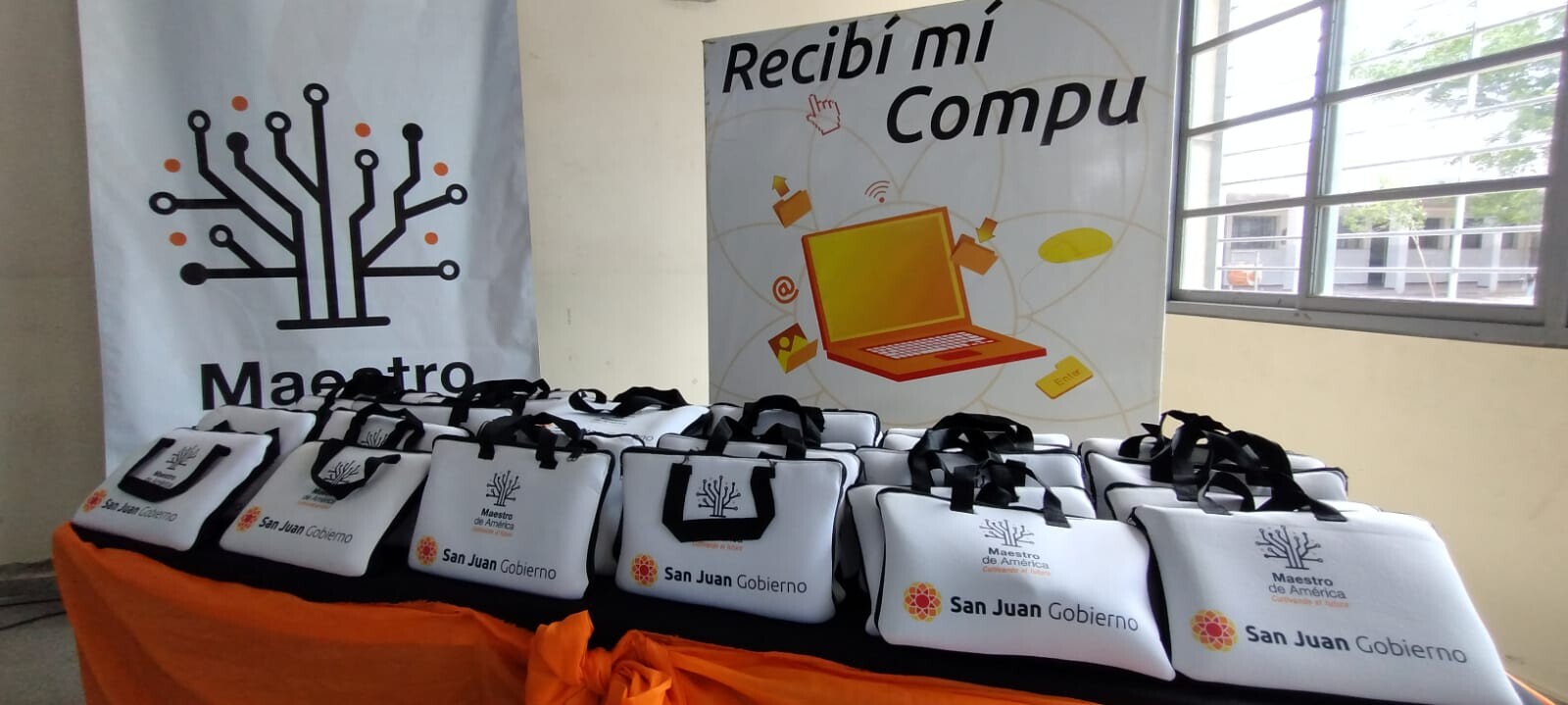 ORREGO-NETBOOK-RIVADAVIA-4.jpg ORREGO-NETBOOK-RIVADAVIA-4.jpg