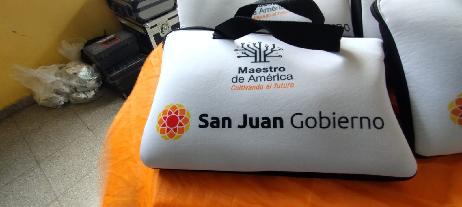 ORREGO-NOTEBOOK-ALBARDÓN-3.jpeg ORREGO-NOTEBOOK-ALBARDÓN-3.jpeg