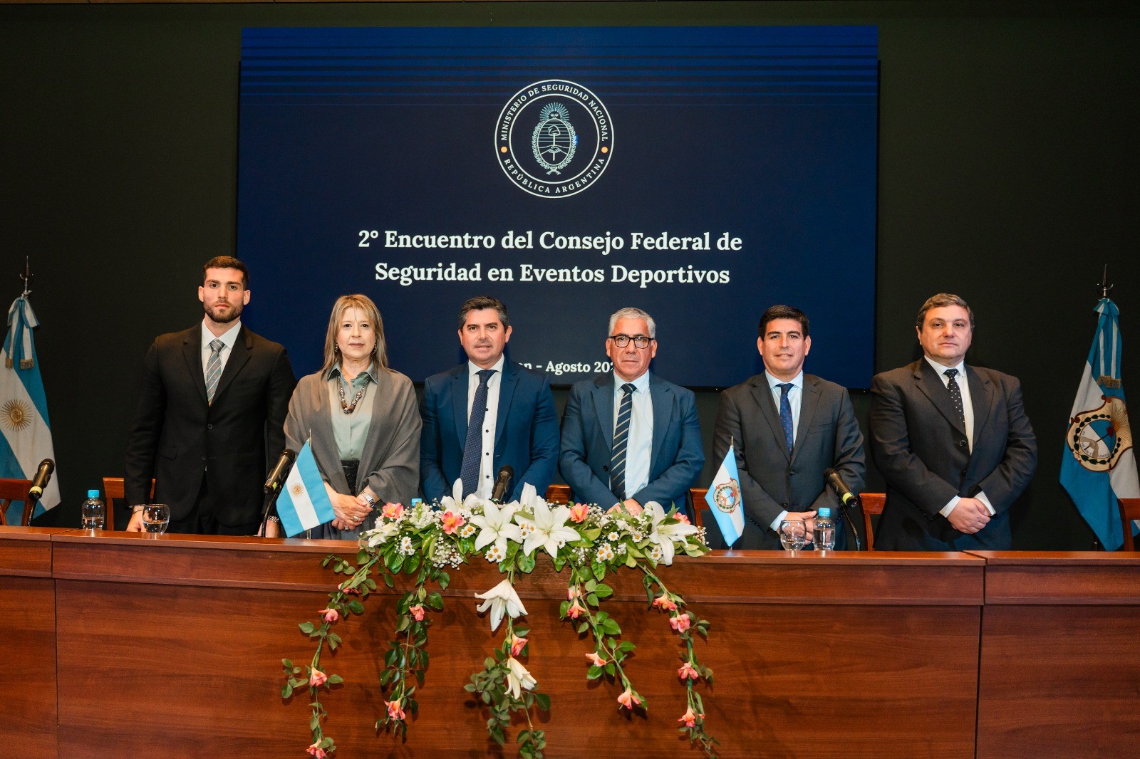 Orrego encabezó la apertura del 2° Encuentro de Seguridad en Eventos Deportivos realizado en San Juan