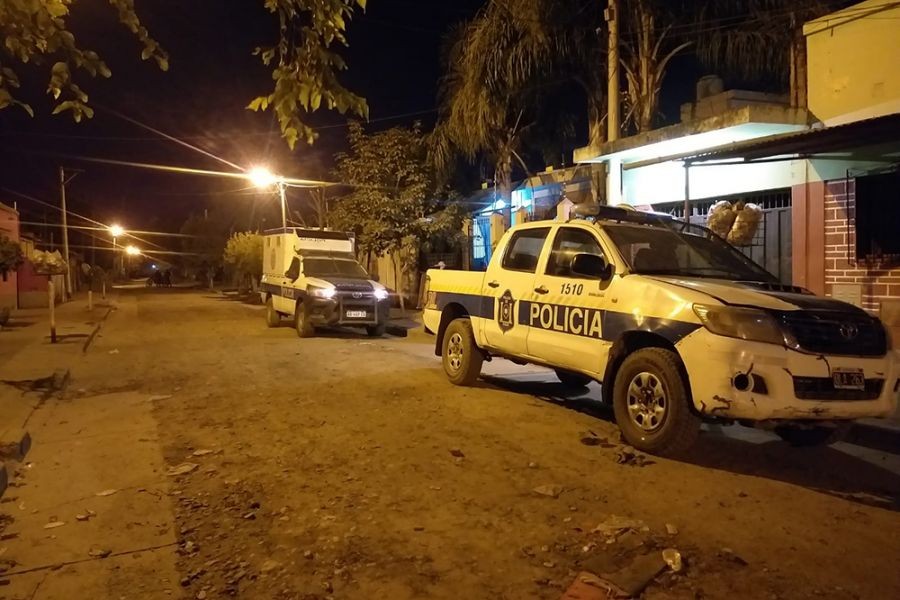 Operativo.jpg Narcos chocaron al huir de la policía en el ingreso de Salta
