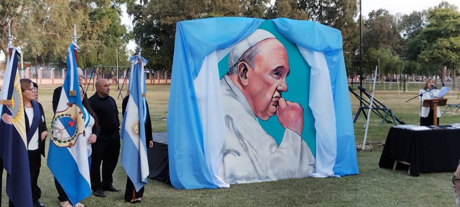 PAPA-FRANCISCO-8.jpeg