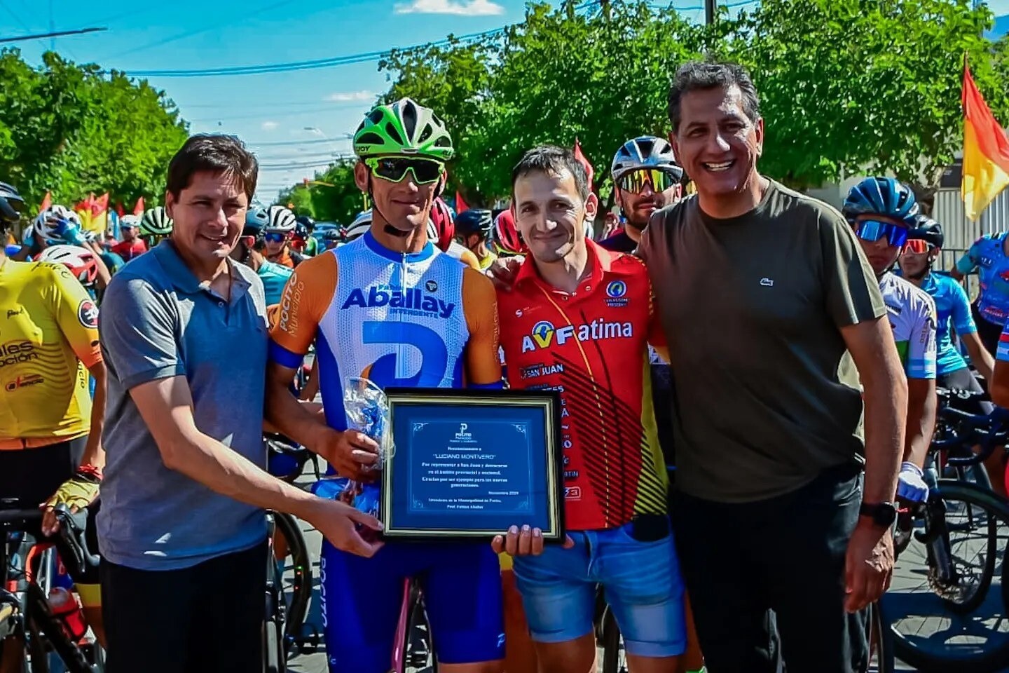 POCITO: El «Pato» Montivero recibió un emotivo homenaje a su trayectoria