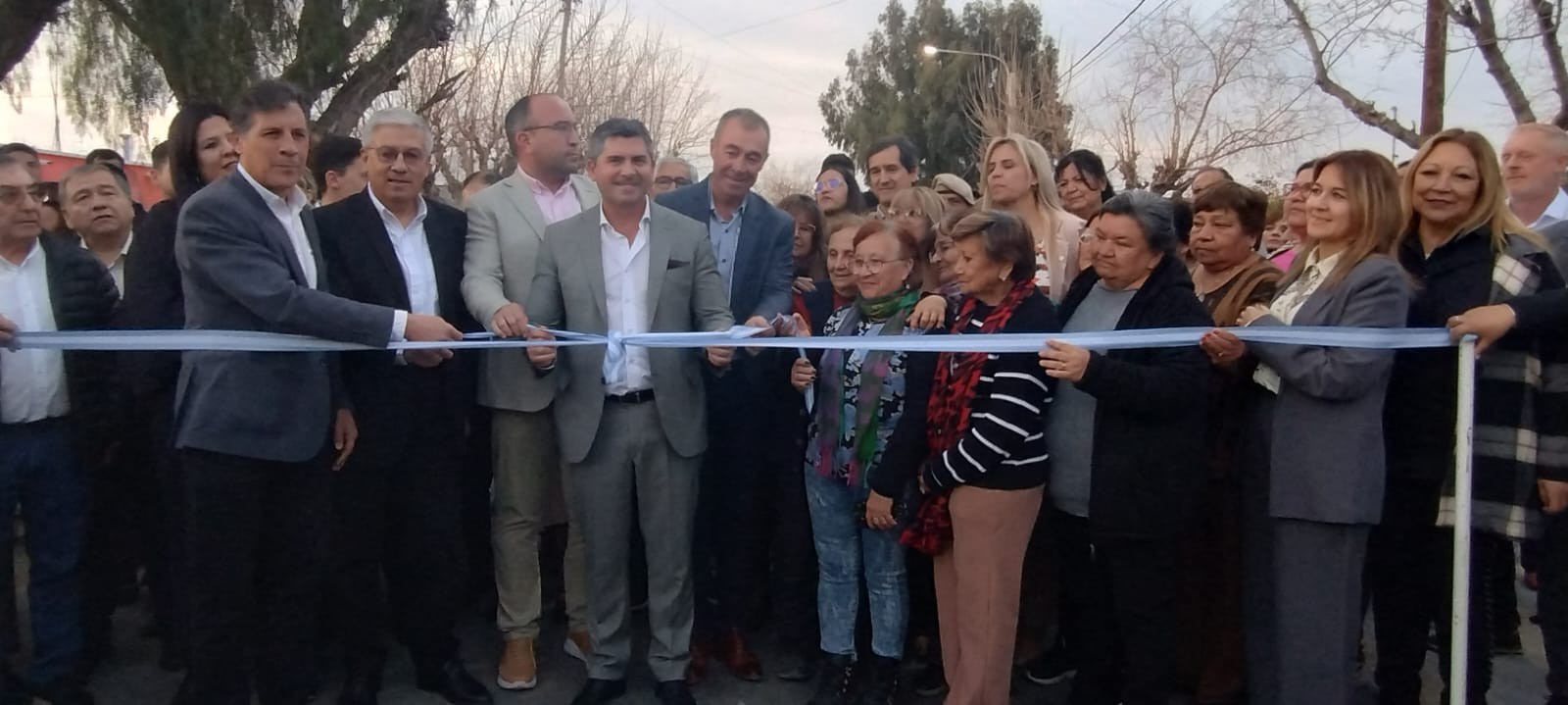 RIVADAVIA: Villa Flora: 10.200 m² de pavimento inauguran una nueva era de infraestructura con financiamiento total de la provincia