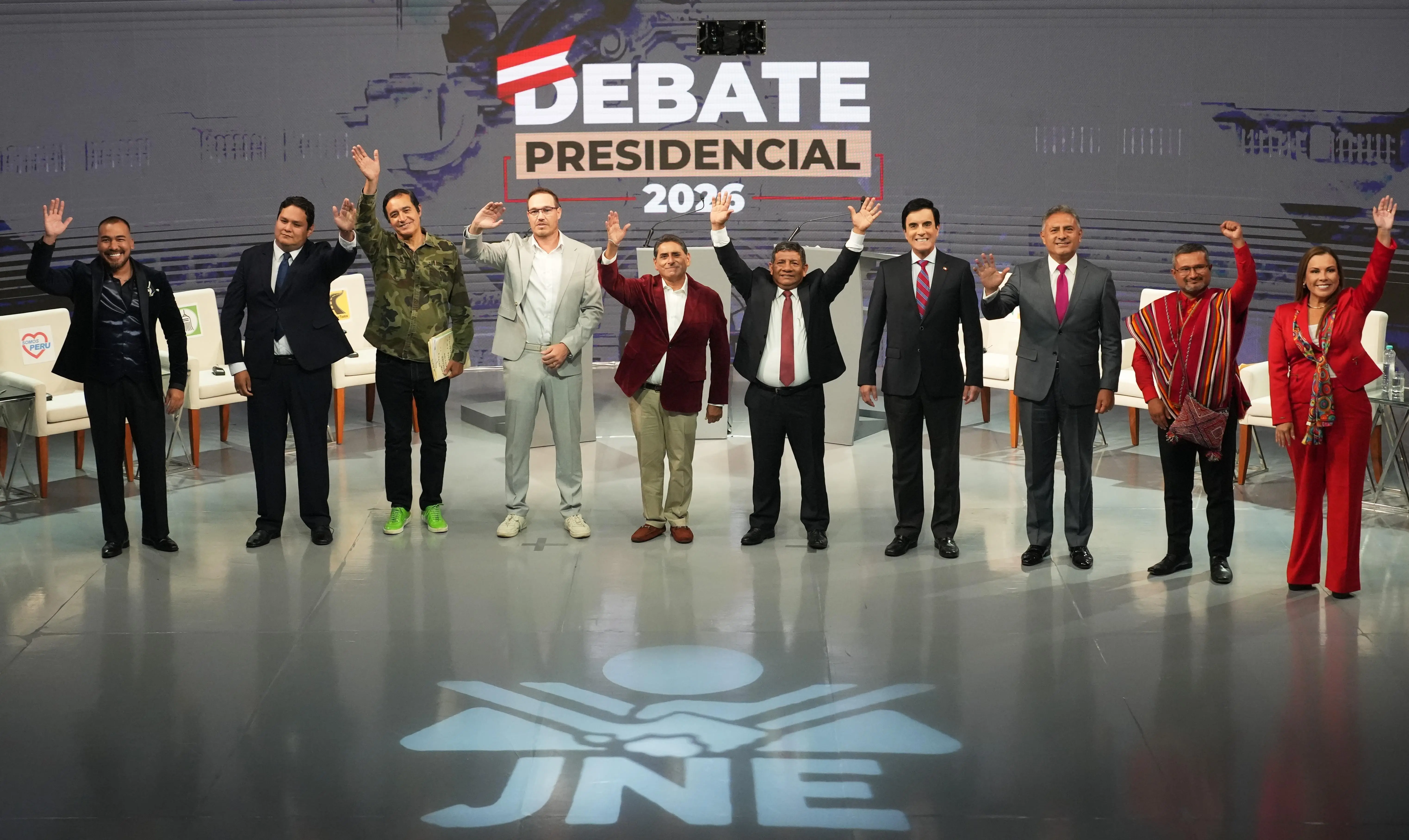 PERÚ: ELECCIONES BAJO TENSIÓN, DEMORAS Y UN RECUENTO QUE MANTIENE EL FINAL ABIERTO