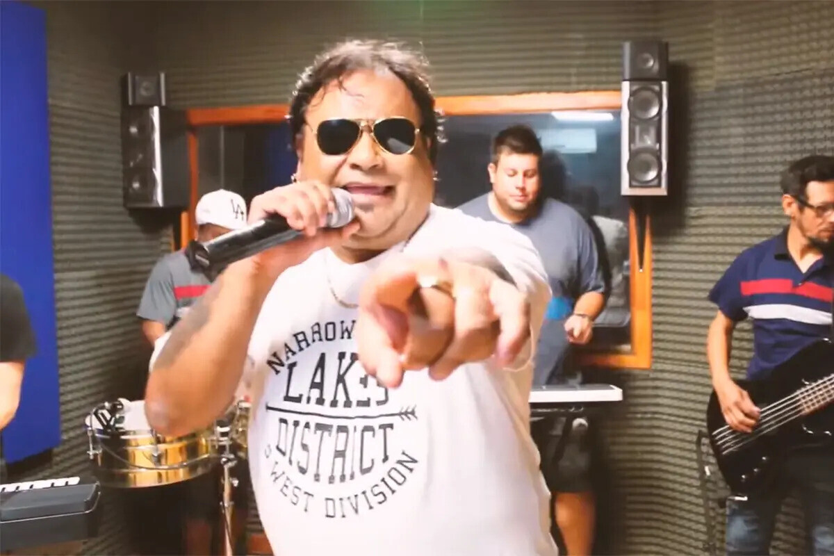 ¡Por Dios..!! ¡Mirá si no hay que vivir, de buena manera, pero a full la vida todos los días. Cantante de cumbia falleció tras ser picado por una avispa en Concordia ¡Por Dios..!! ¡Mirá si no hay que vivir, de buena manera, pero a full la vida todos los días. Cantante de cumbia falleció tras ser picado por una avispa en Concordia