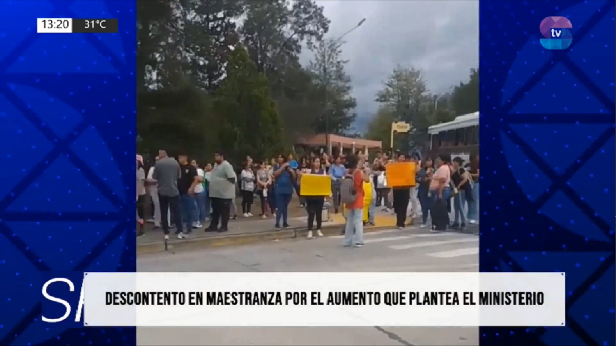 PORTADA MAESTRANZA.png Maestranza rechaza el aumento del 5% y mantiene la protesta hasta el miércoles