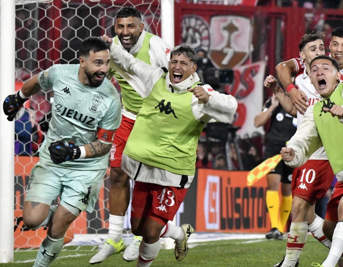 PP.jfif Huracán eliminó por penales a Independiente y jugará la final del Torneo Apertura